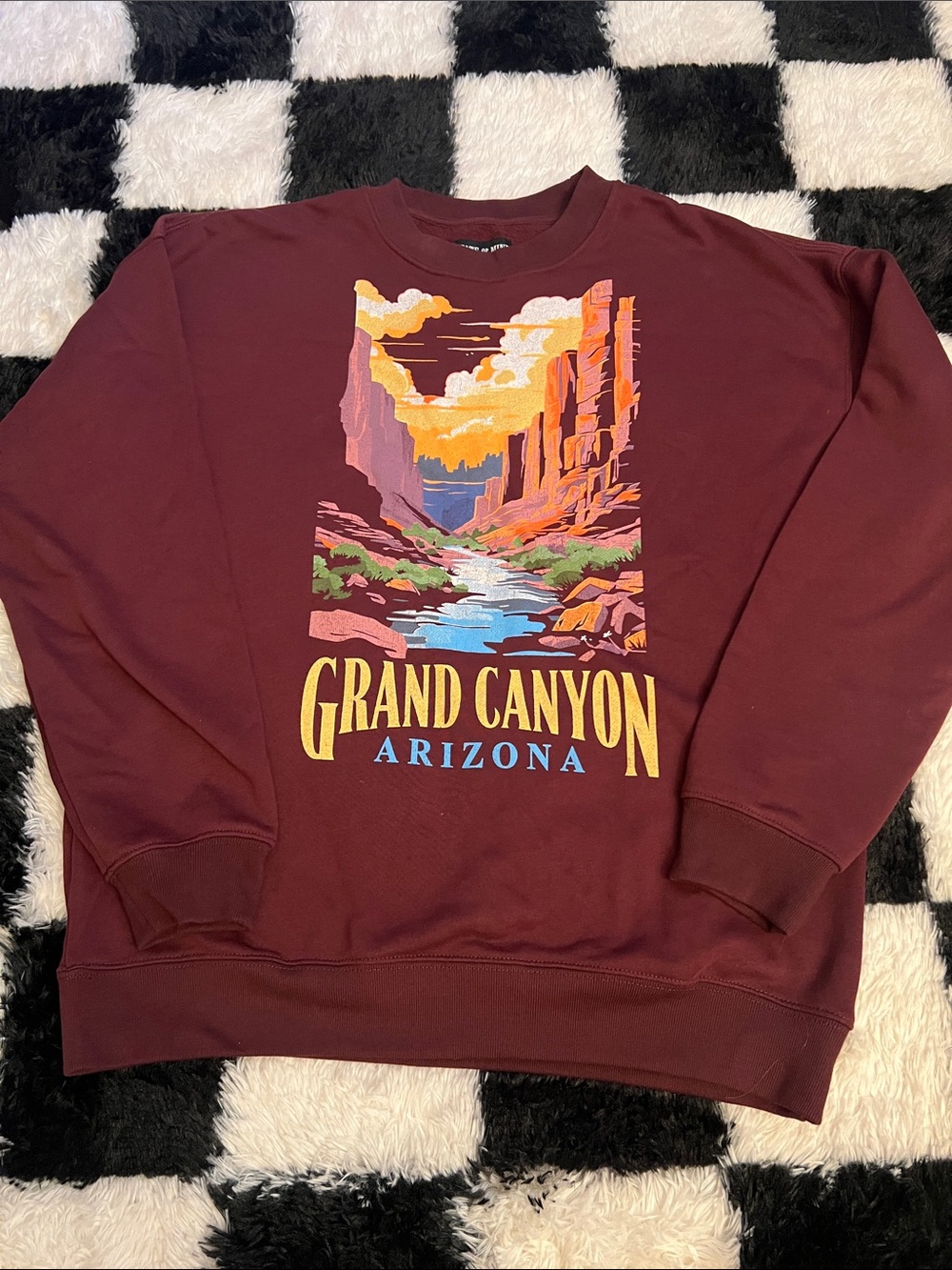 State of Mind Grand Canyon Graphic Crewneck - Maroon
